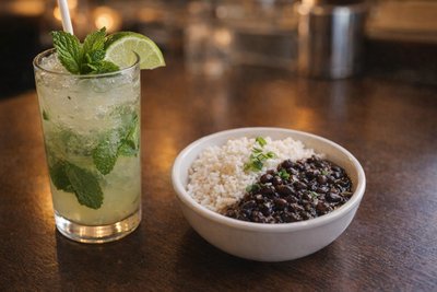 How to Craft the Perfect Mojito: A Bartender's Guide to Classic and Modern Variations